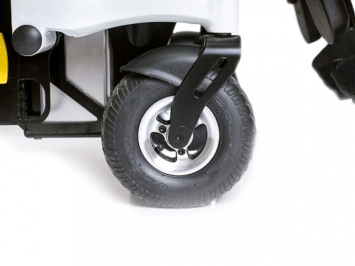 Пневматические передние колеса